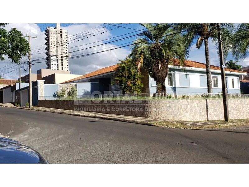 Casa para Locação em  VILA ESTRELA