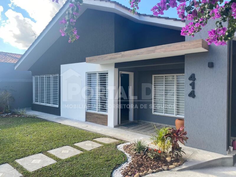 Casa para Venda em JARDIM CARVALHO