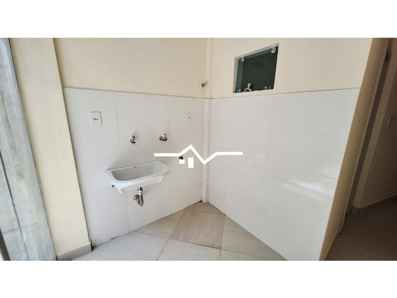 Casa à venda com 5 quartos, 200m² - Foto 17