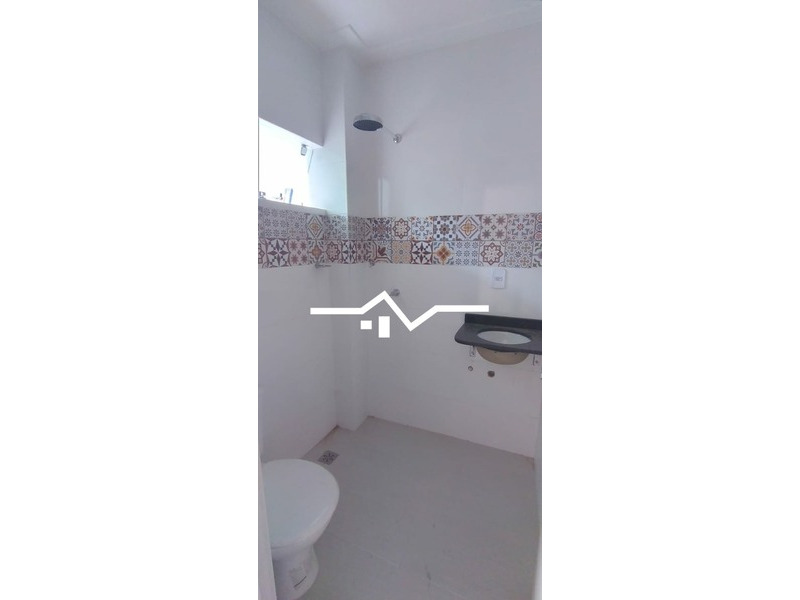 Casa à venda com 6 quartos, 200m² - Foto 19