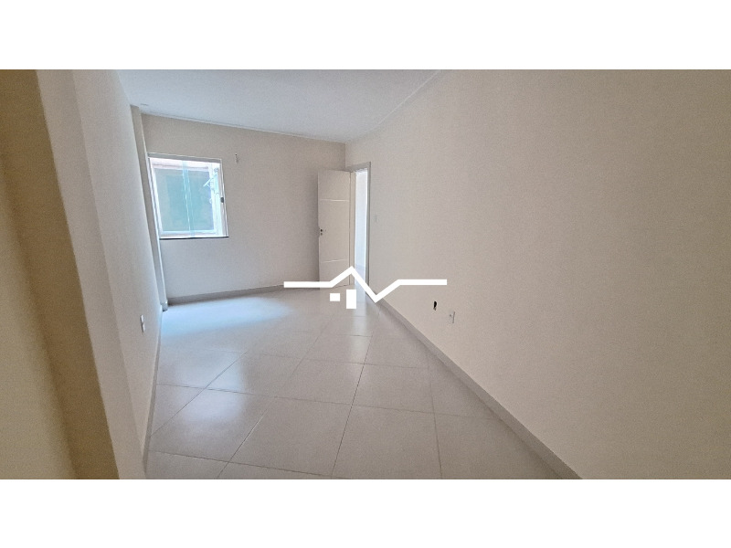 Casa à venda com 5 quartos, 200m² - Foto 33