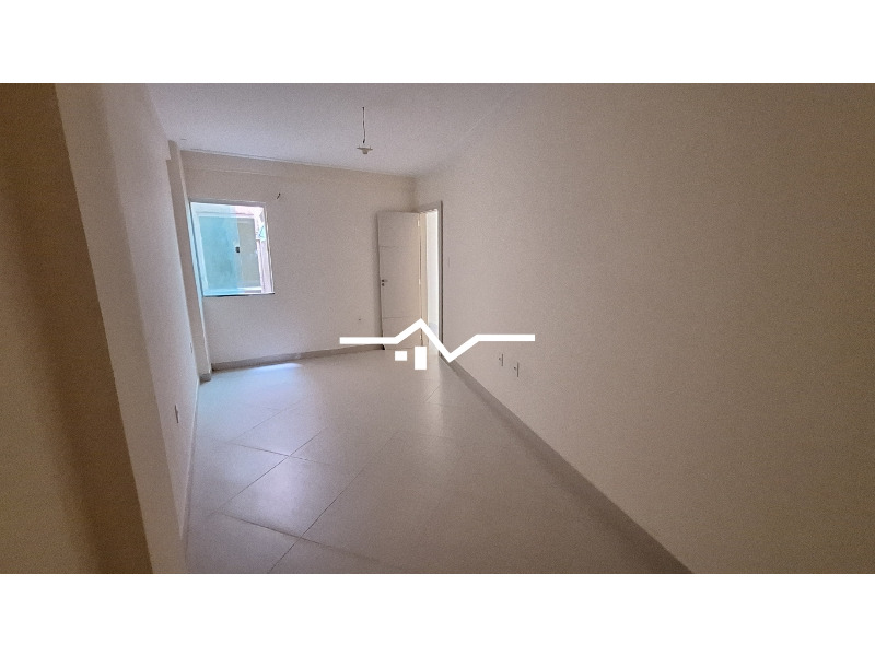 Casa à venda com 5 quartos, 200m² - Foto 14