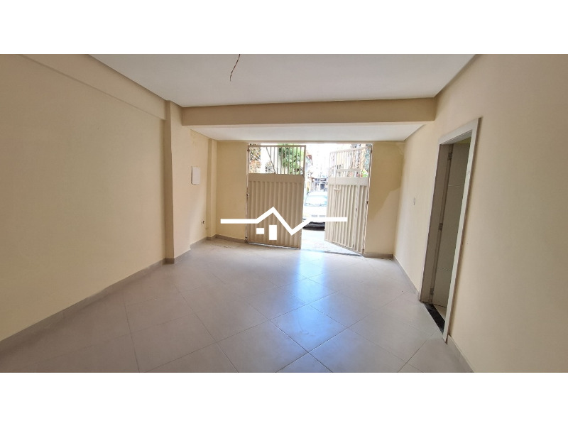 Casa à venda com 5 quartos, 200m² - Foto 3