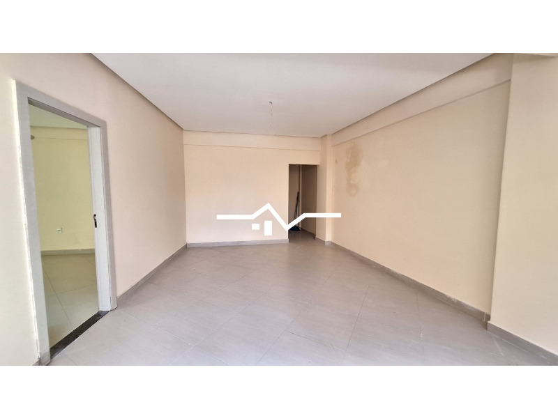 Casa à venda com 5 quartos, 200m² - Foto 2