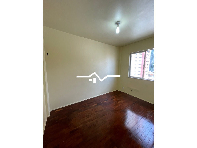 Apartamento para alugar com 1 quarto, 56m² - Foto 4