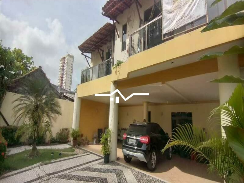 Casa à venda com 5 quartos, 680m² - Foto 1