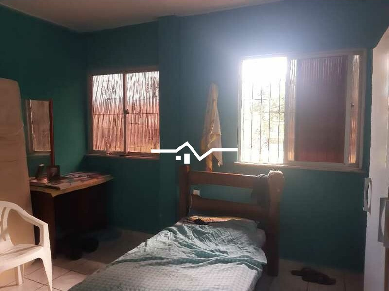 Casa à venda com 3 quartos, 300m² - Foto 8