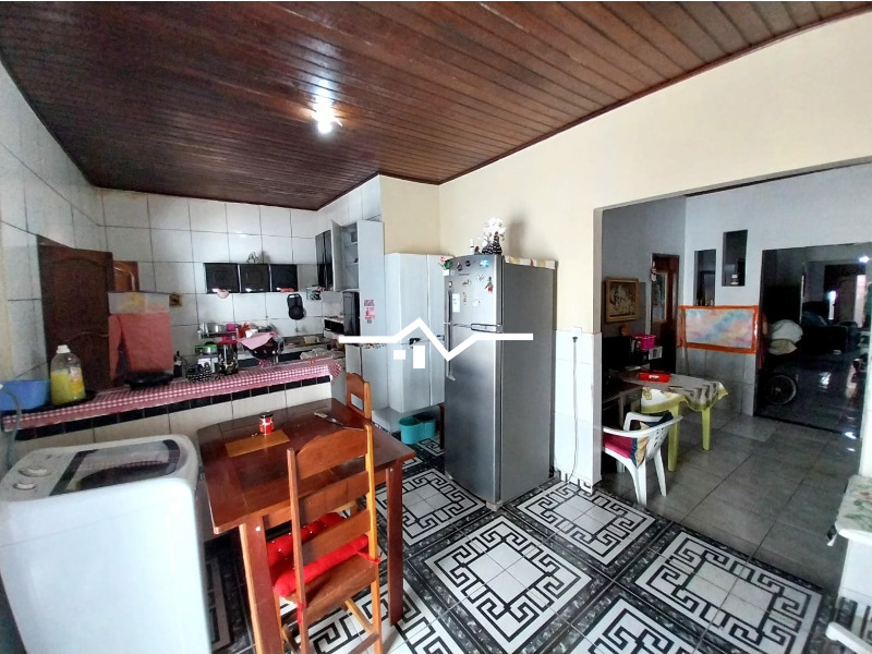 Casa à venda com 3 quartos, 180m² - Foto 12