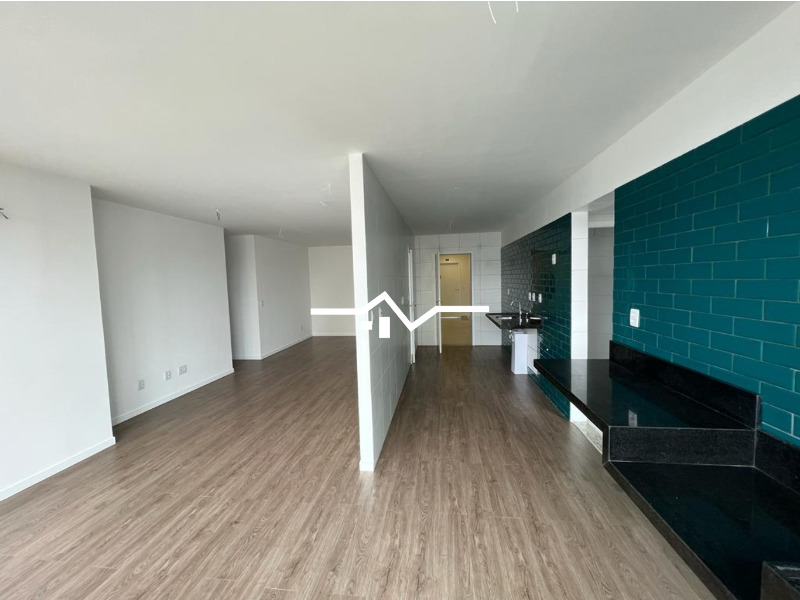 Apartamento à venda com 3 quartos, 123m² - Foto 2