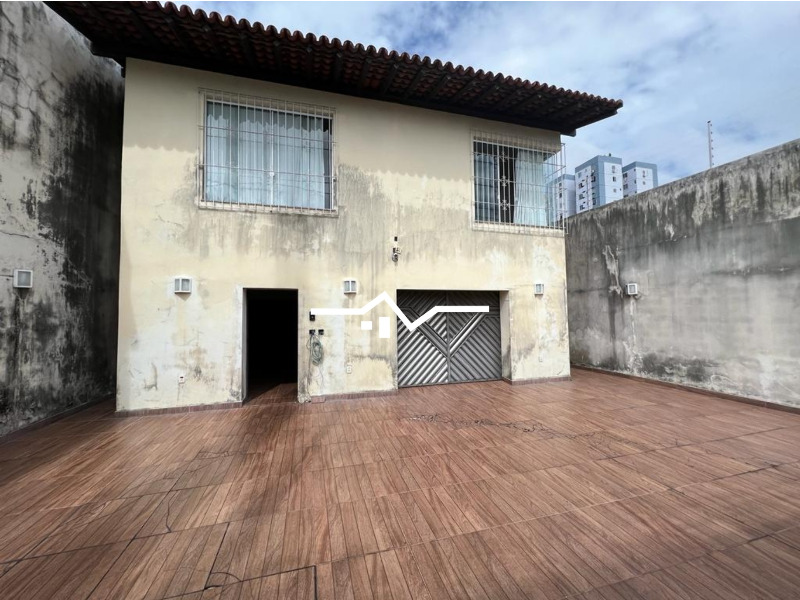 Casa à venda com 4 quartos, 500m² - Foto 4