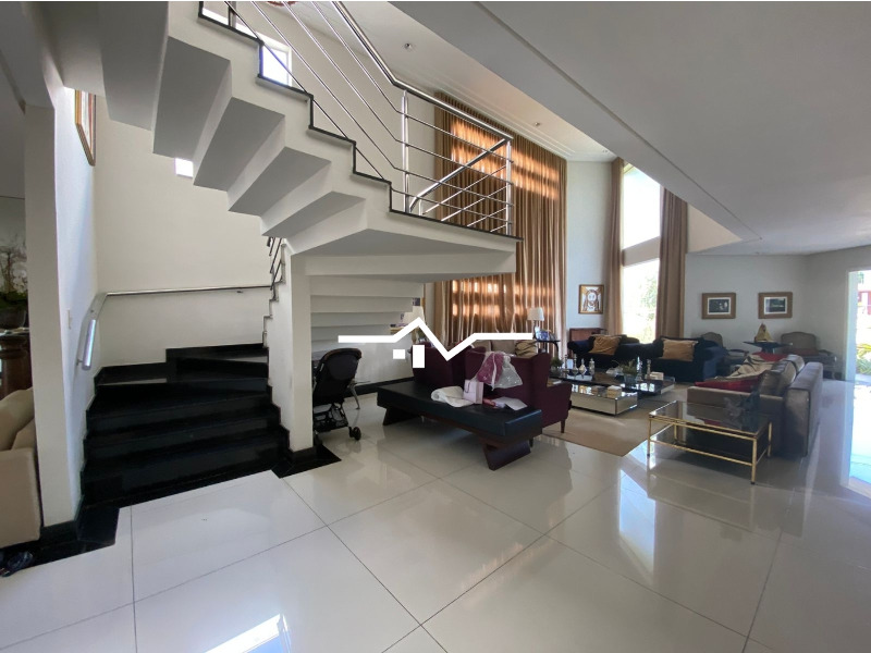 Casa à venda com 4 quartos, 640m² - Foto 3