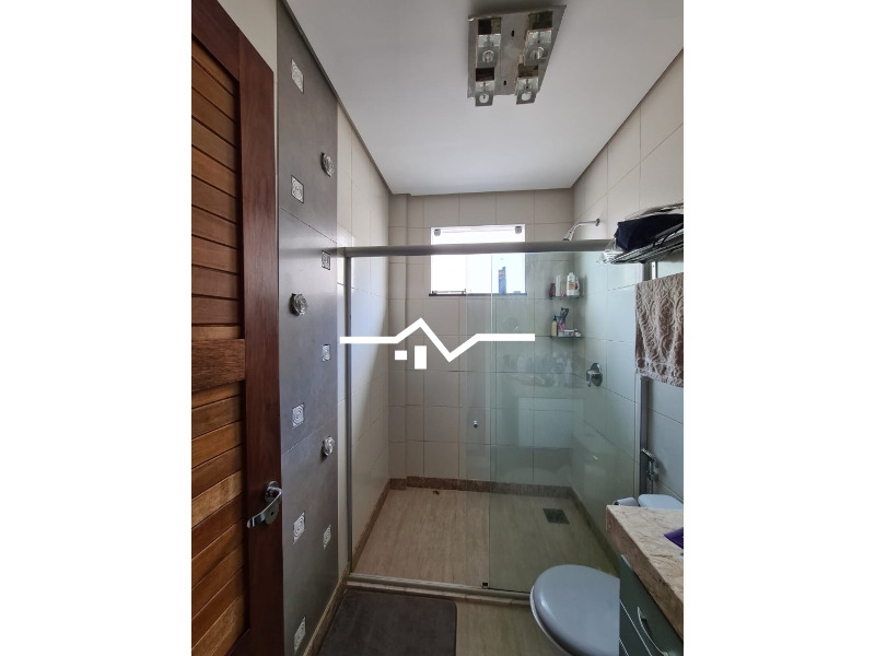 Casa à venda com 5 quartos, 350m² - Foto 9