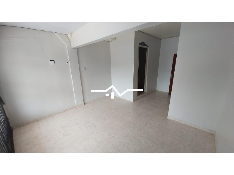 Casa à venda com 3 quartos, 90m² - Foto 10