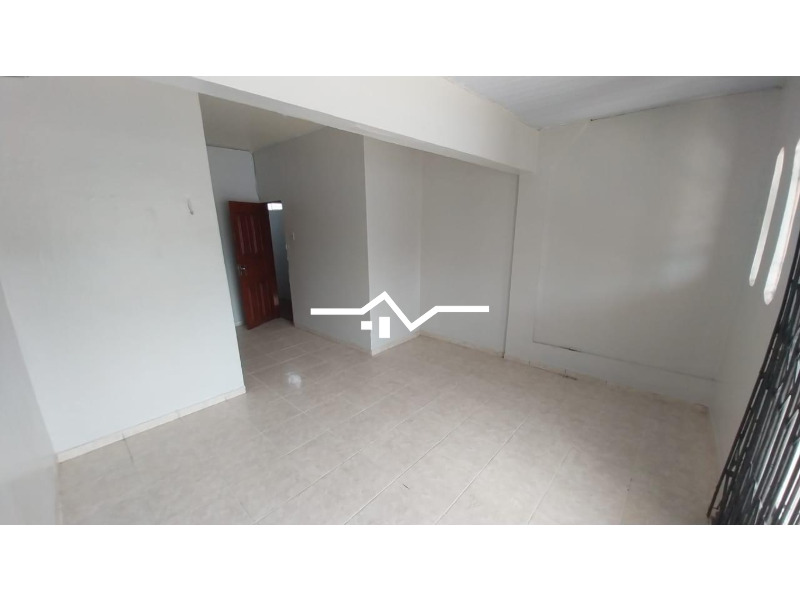 Casa à venda com 3 quartos, 90m² - Foto 11