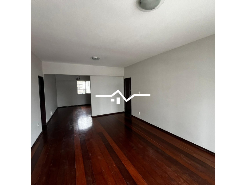 Apartamento para alugar com 3 quartos, 140m² - Foto 12