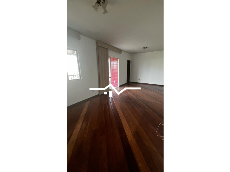 Apartamento à venda com 3 quartos, 130m² - Foto 5