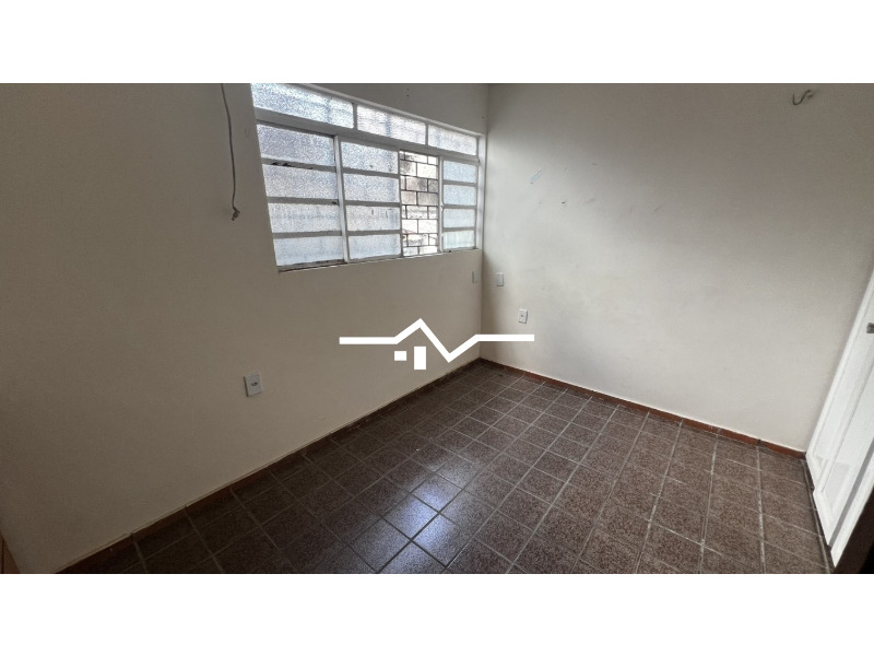 Casa à venda com 3 quartos, 200m² - Foto 10