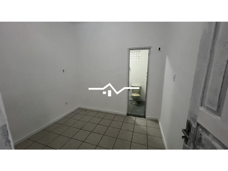 Casa à venda com 3 quartos, 200m² - Foto 6