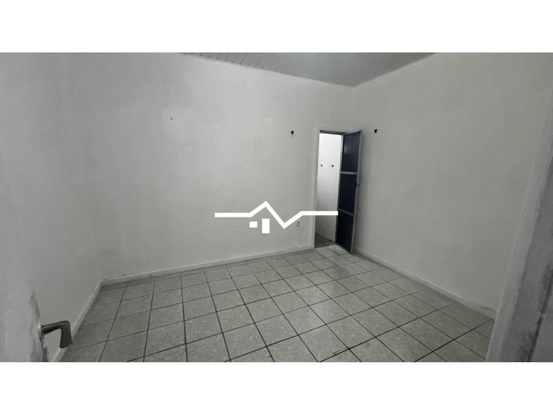 Casa à venda com 3 quartos, 200m² - Foto 5