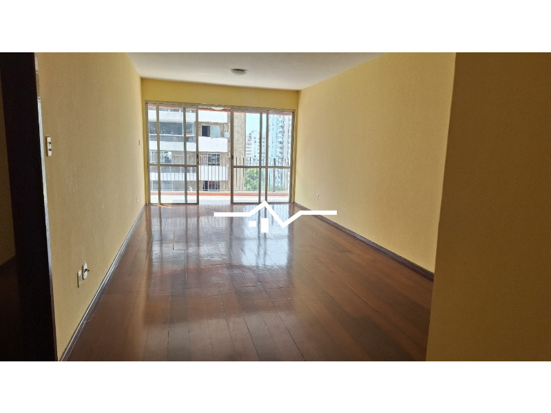 Apartamento para alugar com 3 quartos, 115m² - Foto 2