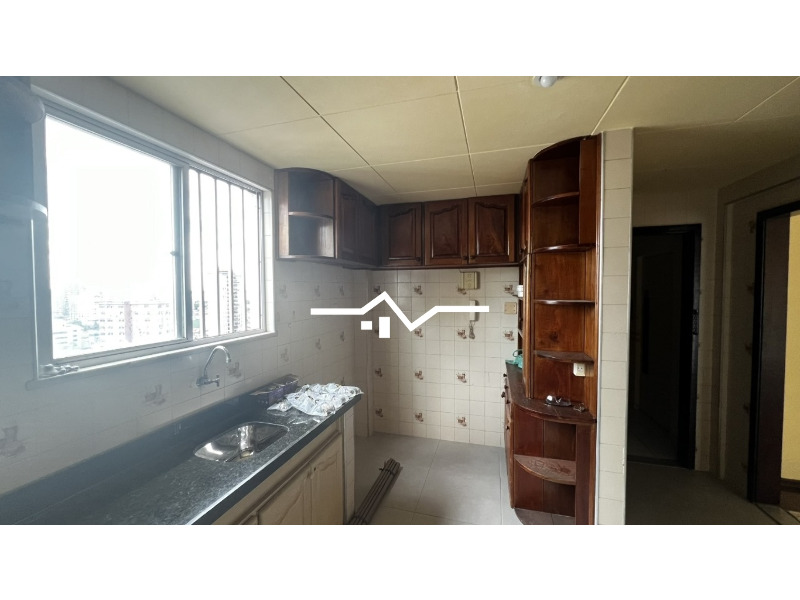 Apartamento para alugar com 3 quartos, 115m² - Foto 9