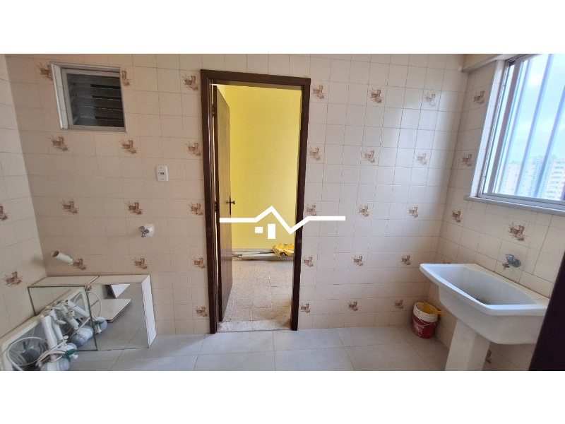 Apartamento para alugar com 3 quartos, 115m² - Foto 17