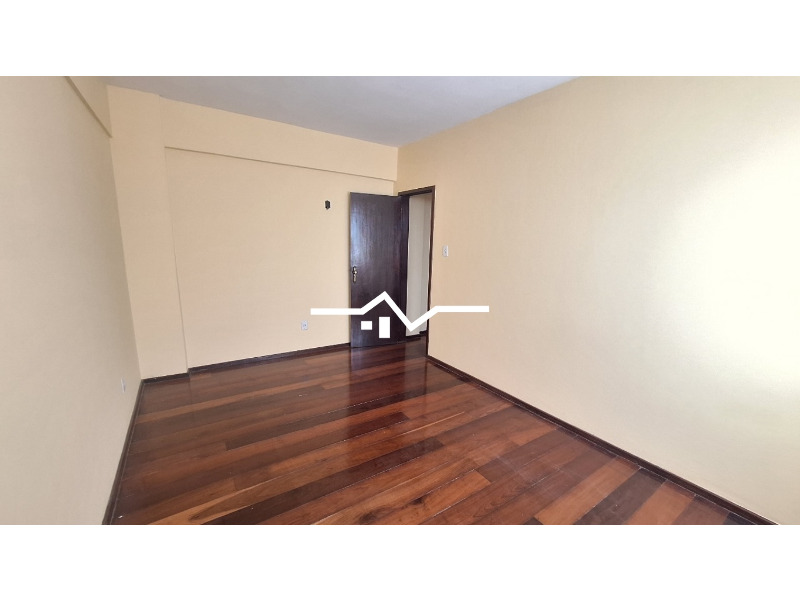 Apartamento para alugar com 3 quartos, 115m² - Foto 13