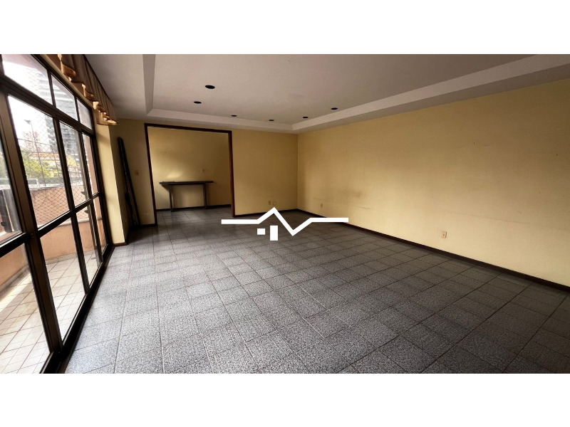 Apartamento à venda com 4 quartos, 200m² - Foto 3