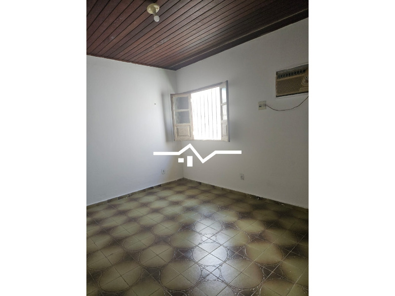 Casa à venda com 4 quartos, 242m² - Foto 4