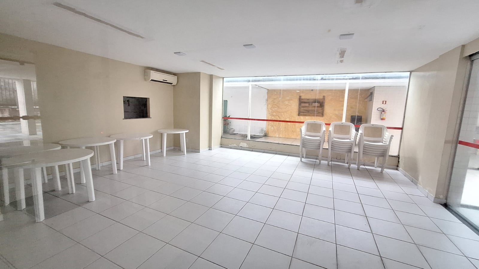 Apartamento à venda com 2 quartos, 55m² - Foto 15