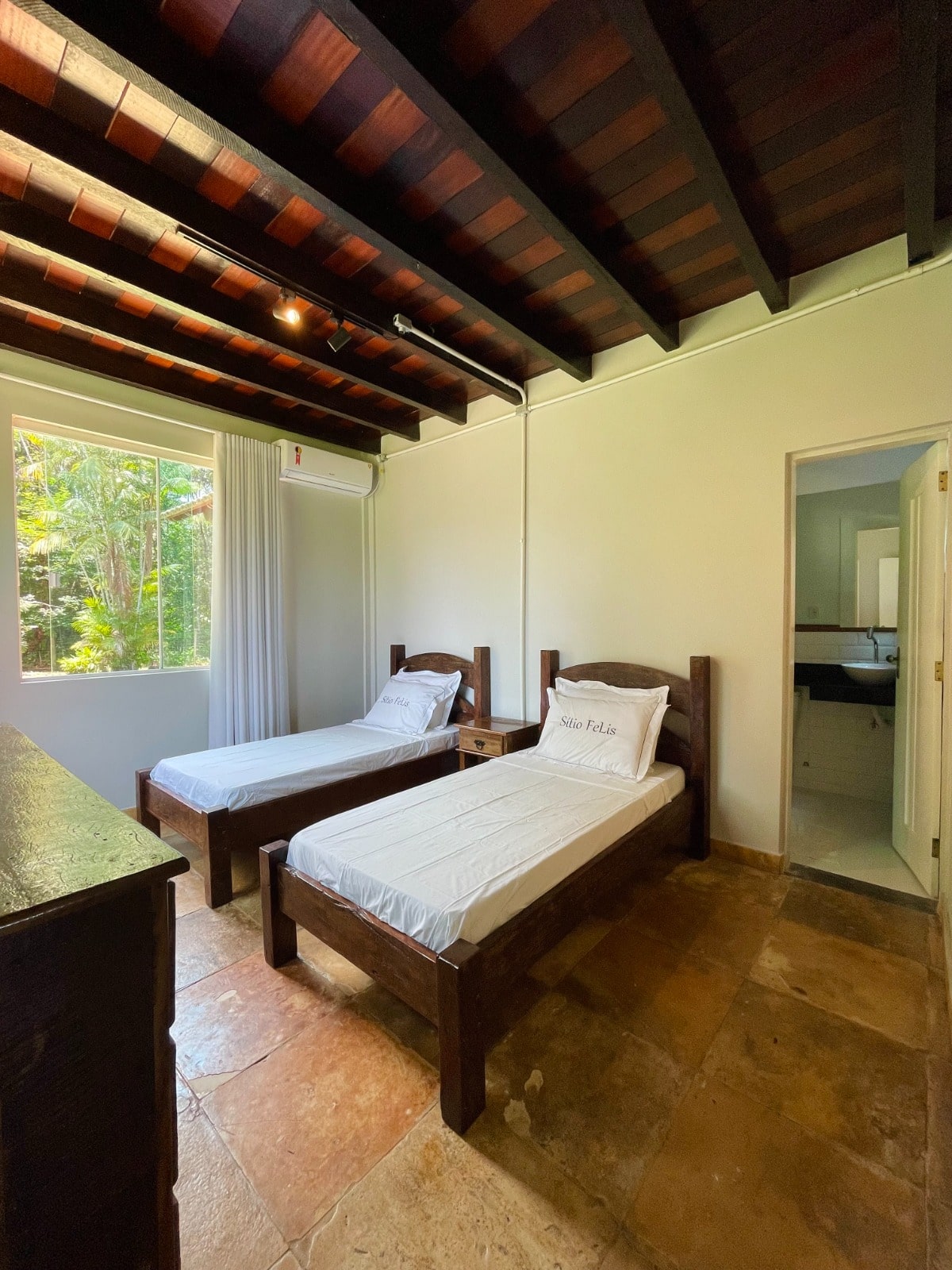 Casa à venda com 5 quartos, 20000m² - Foto 10