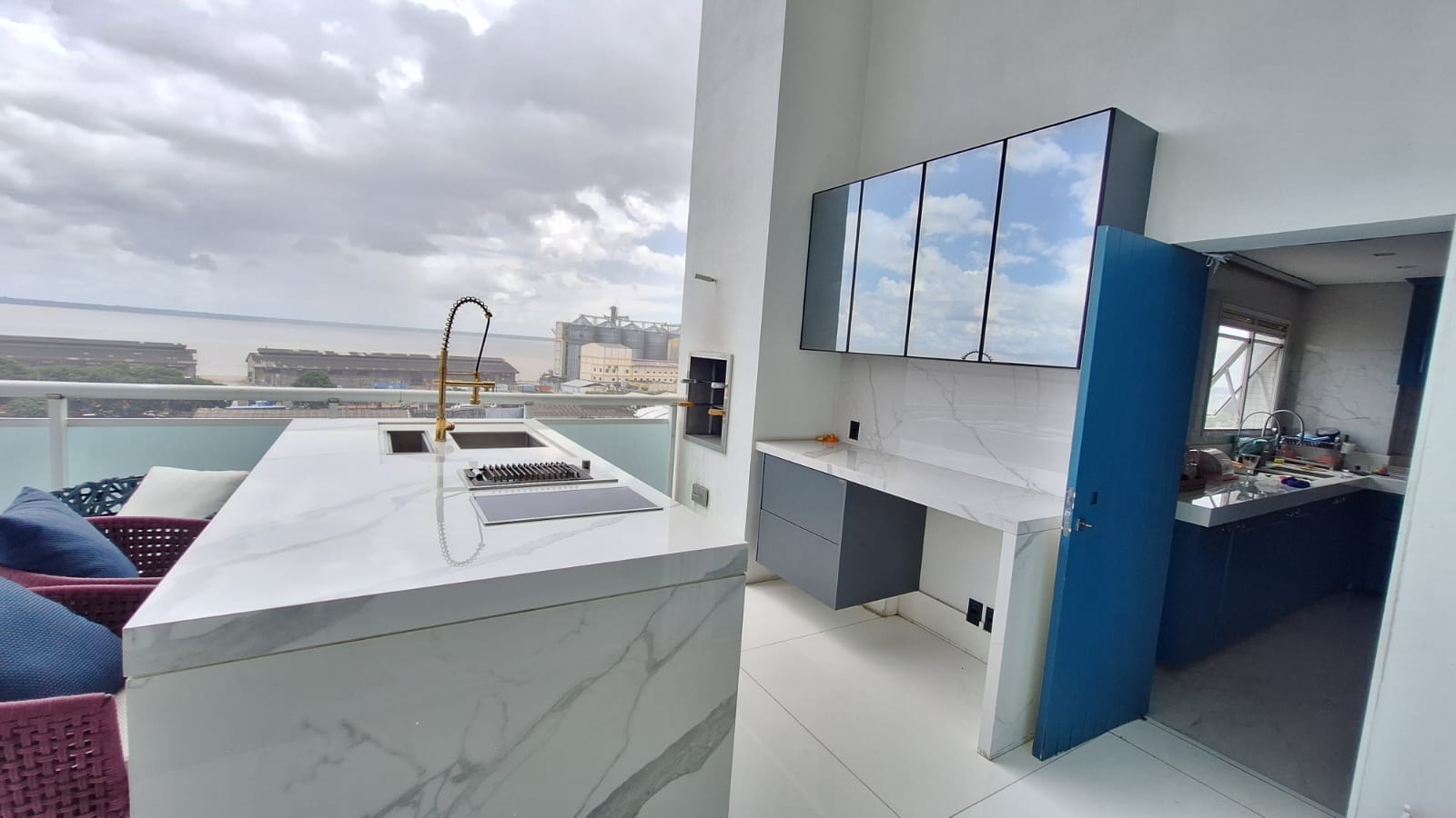 Apartamento para alugar com 4 quartos, 323m² - Foto 14