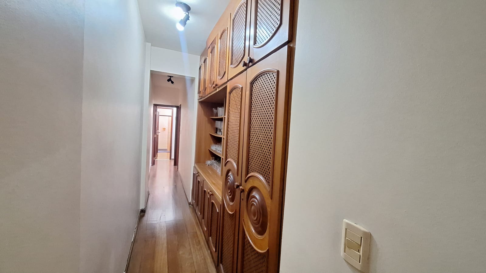 Apartamento à venda e aluguel com 3 quartos, 250m² - Foto 12