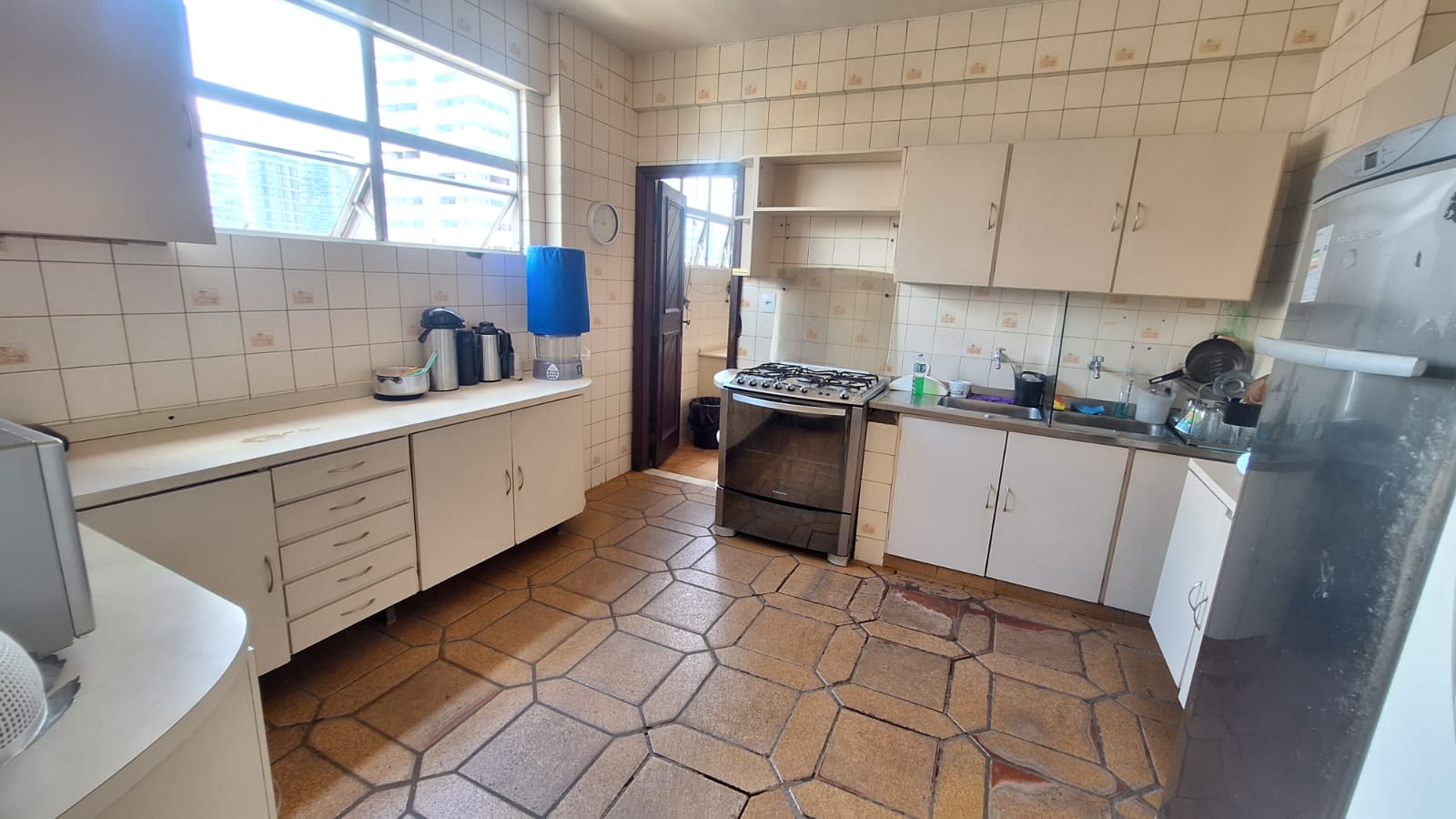 Apartamento à venda e aluguel com 3 quartos, 250m² - Foto 28