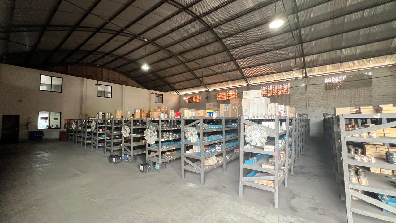 Depósito-Galpão-Armazém para alugar, 1200m² - Foto 6