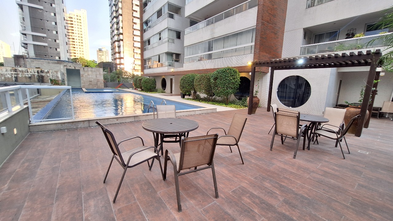 Apartamento para alugar com 3 quartos, 210m² - Foto 35