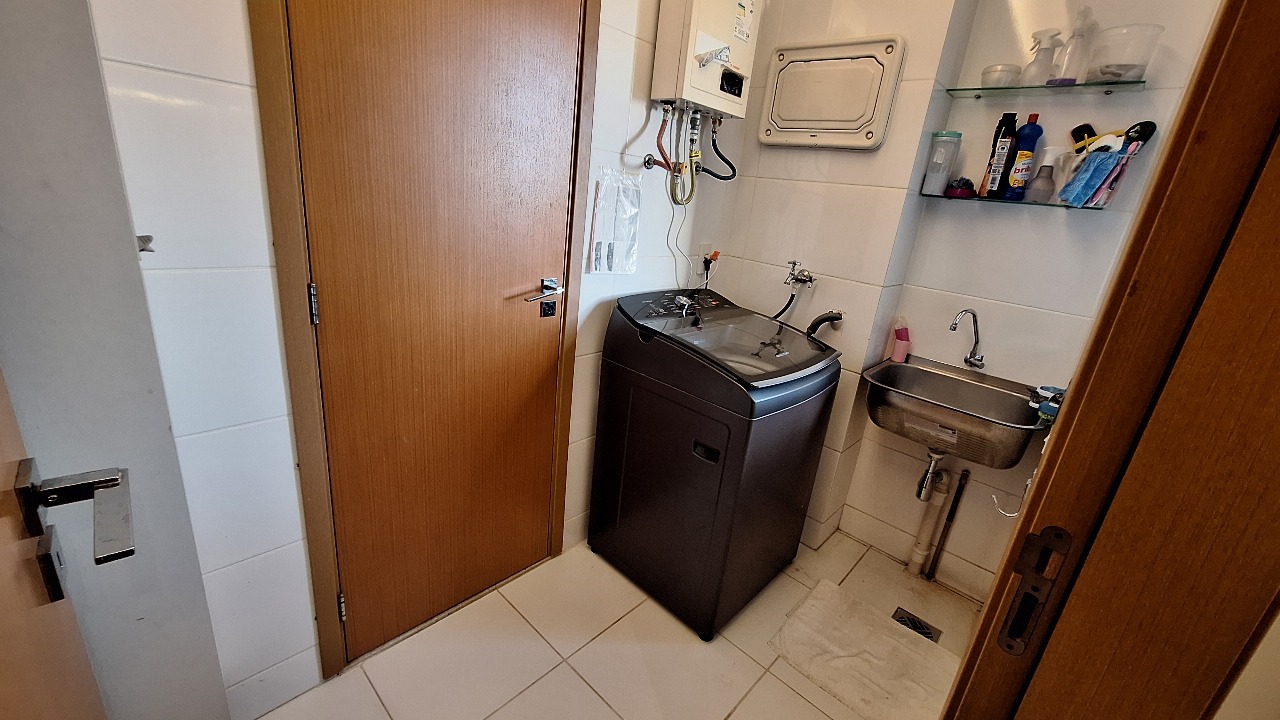 Apartamento para alugar com 3 quartos, 210m² - Foto 30