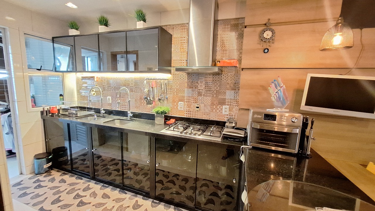 Apartamento para alugar com 3 quartos, 210m² - Foto 28