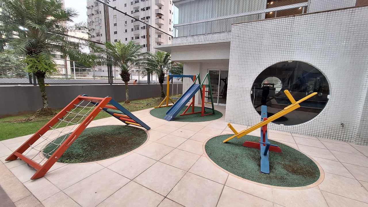Apartamento para alugar com 3 quartos, 210m² - Foto 32