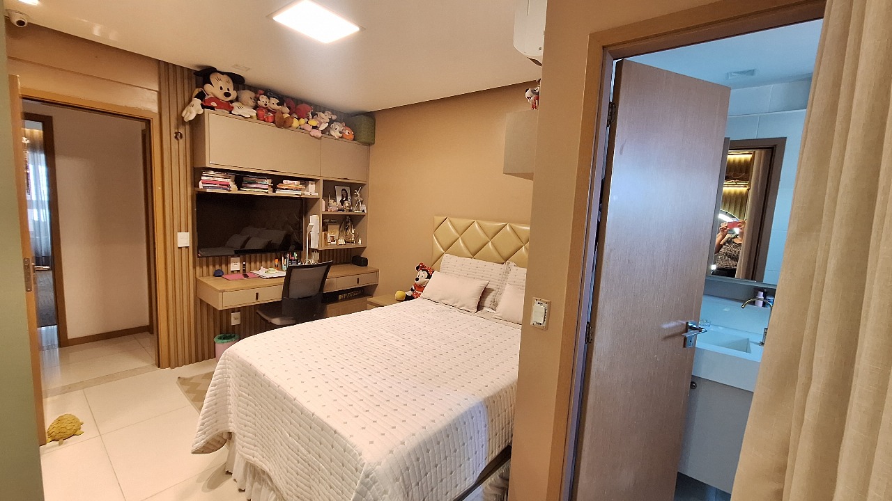 Apartamento para alugar com 3 quartos, 210m² - Foto 14