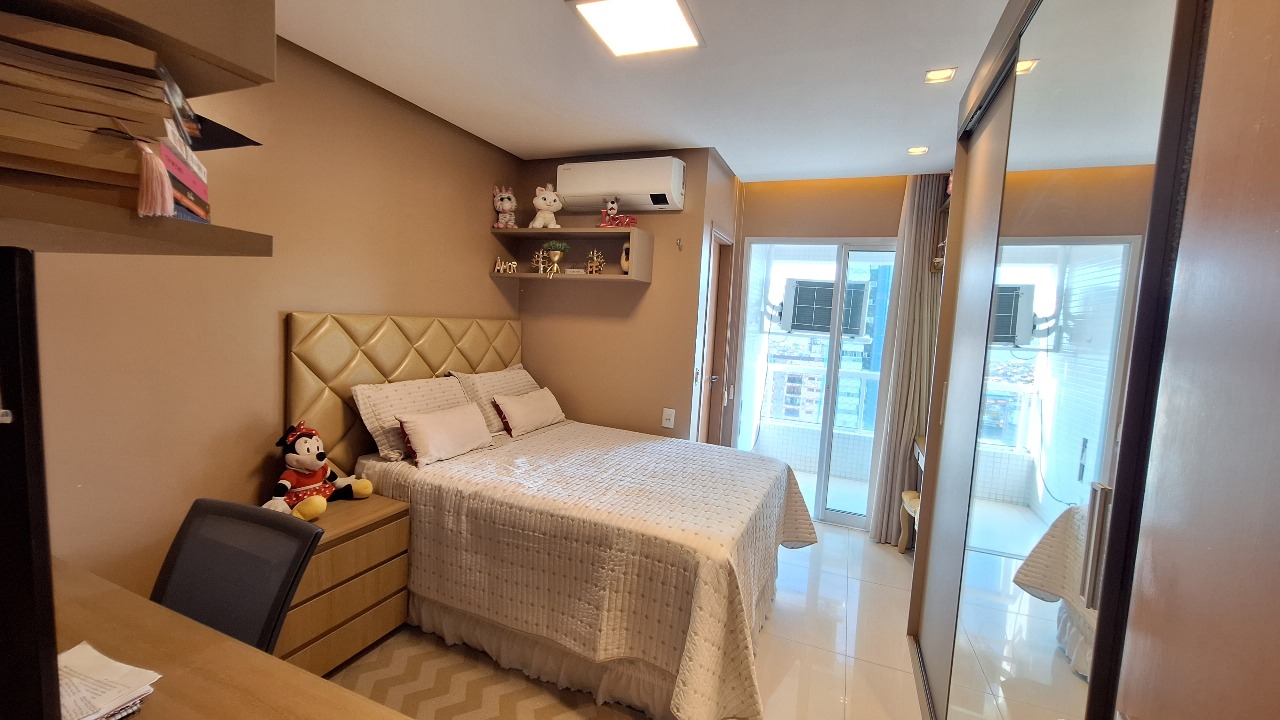 Apartamento para alugar com 3 quartos, 210m² - Foto 13