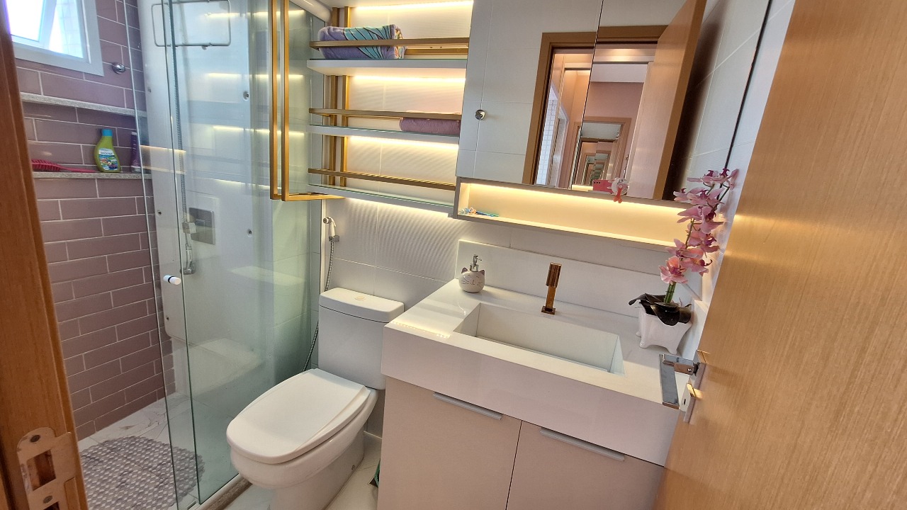 Apartamento para alugar com 3 quartos, 210m² - Foto 20