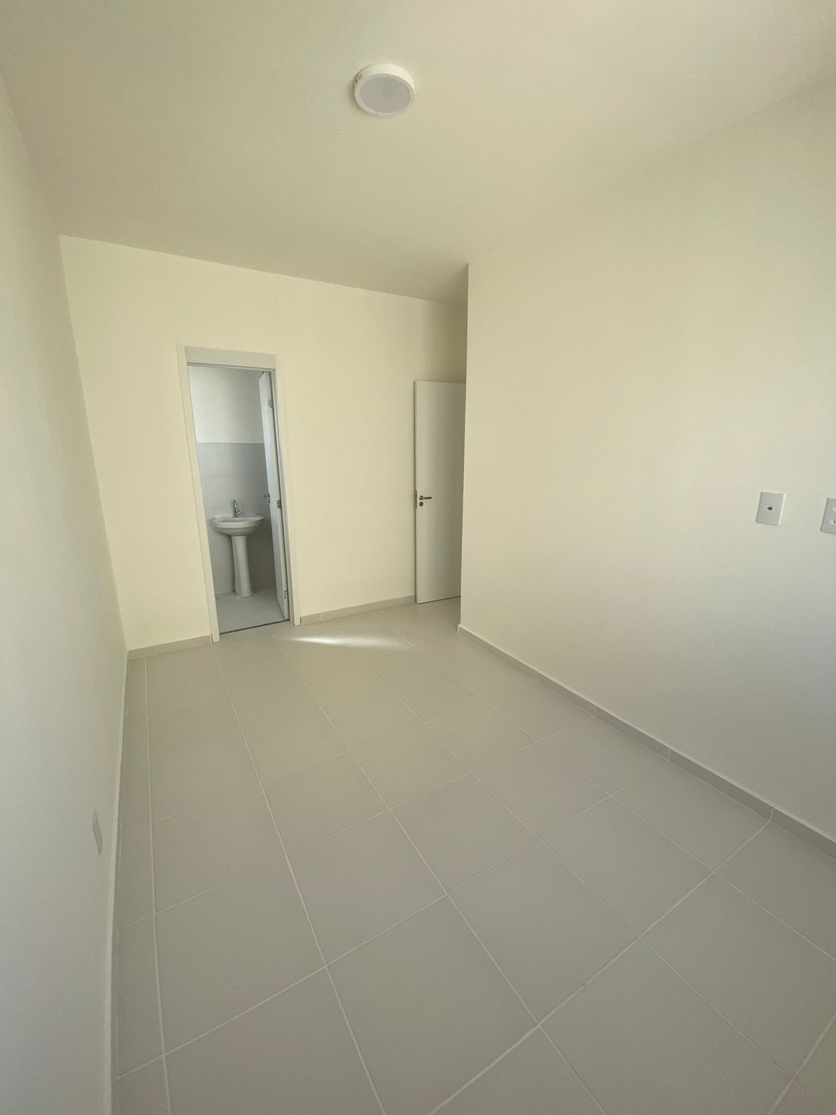 Apartamento para alugar com 2 quartos, 55m² - Foto 9