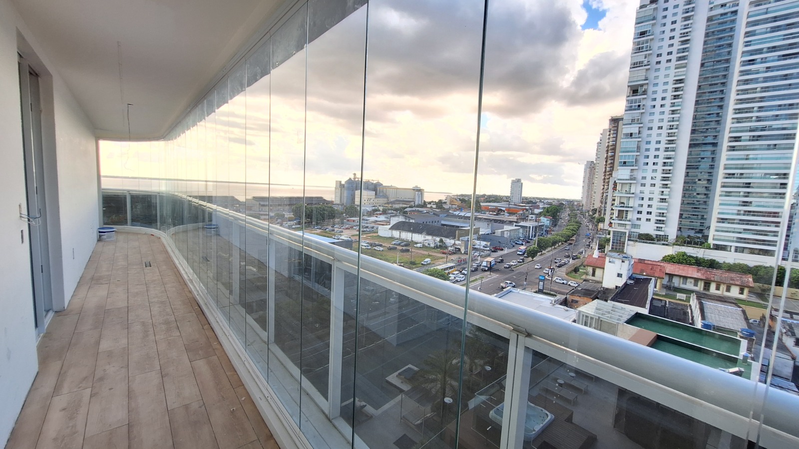 Apartamento para alugar com 4 quartos, 621m² - Foto 13