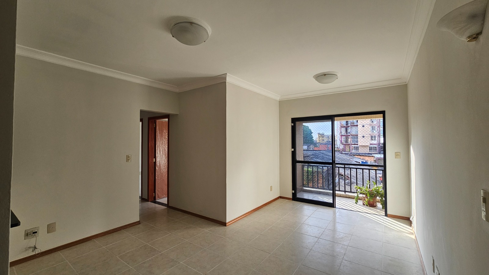 Apartamento para alugar com 3 quartos, 95m² - Foto 3