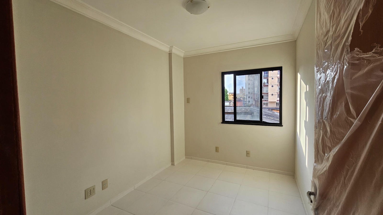 Apartamento para alugar com 3 quartos, 95m² - Foto 10