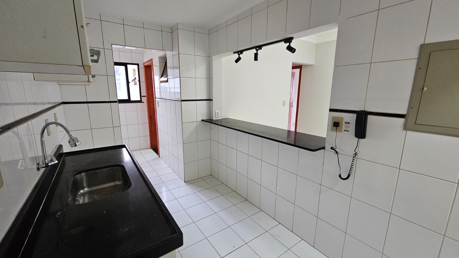 Apartamento para alugar com 3 quartos, 95m² - Foto 14