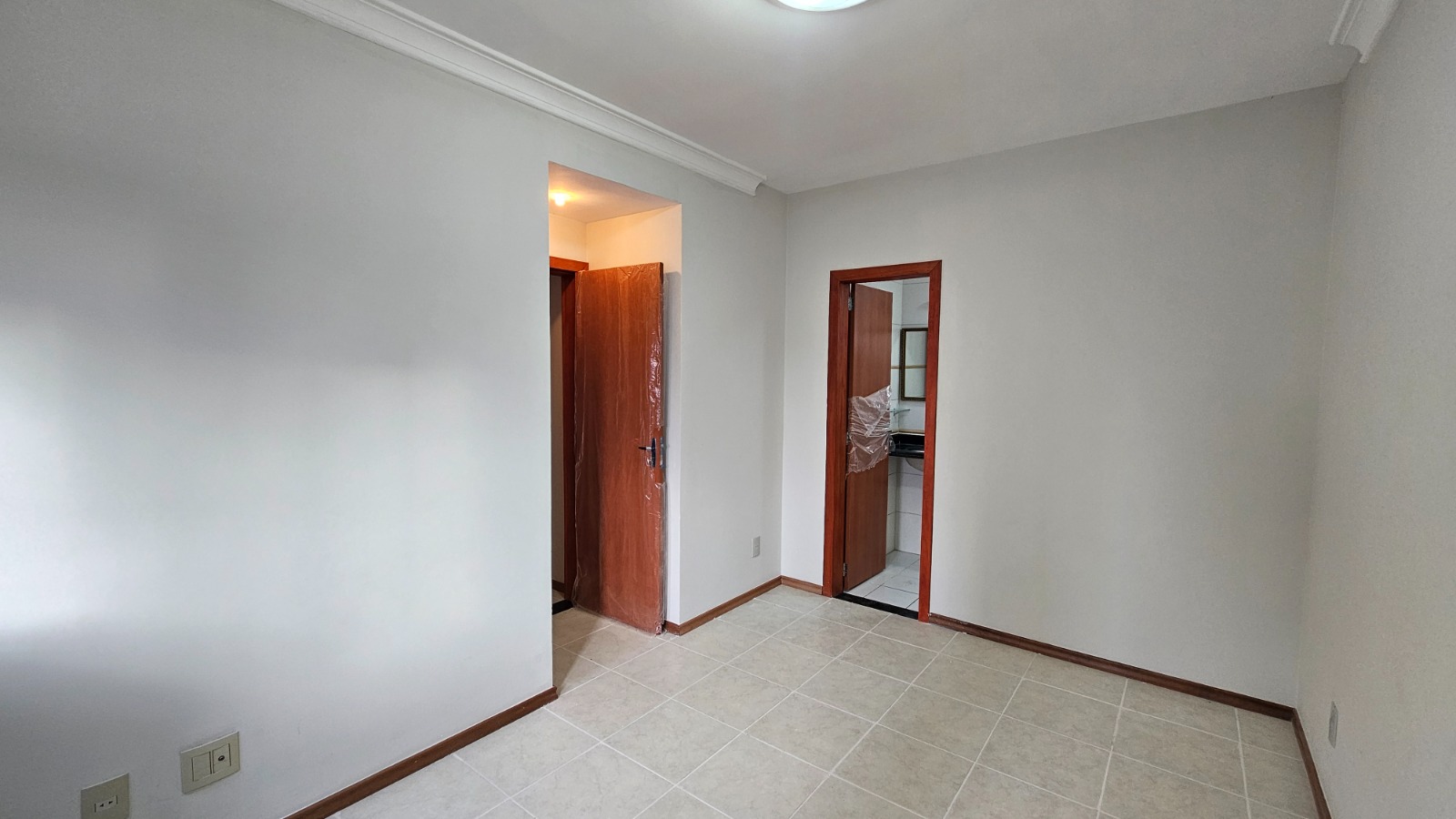 Apartamento para alugar com 3 quartos, 95m² - Foto 12
