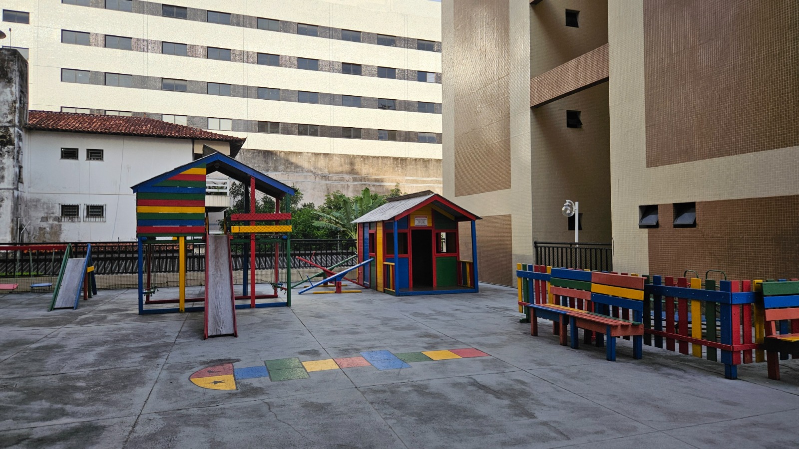 Apartamento para alugar com 3 quartos, 95m² - Foto 18