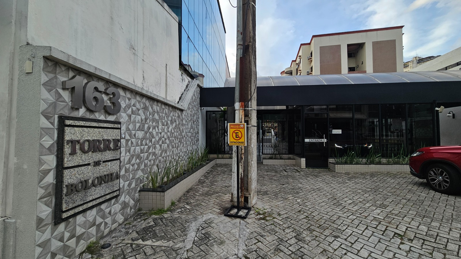Apartamento para alugar com 3 quartos, 95m² - Foto 2